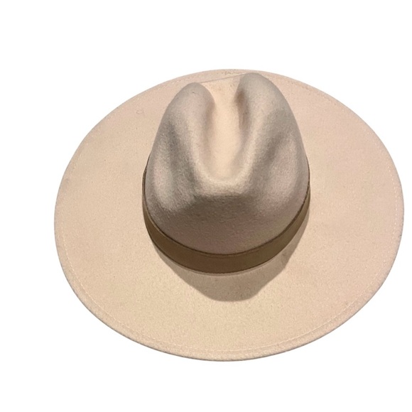 NWT Free People Wool Hat.
